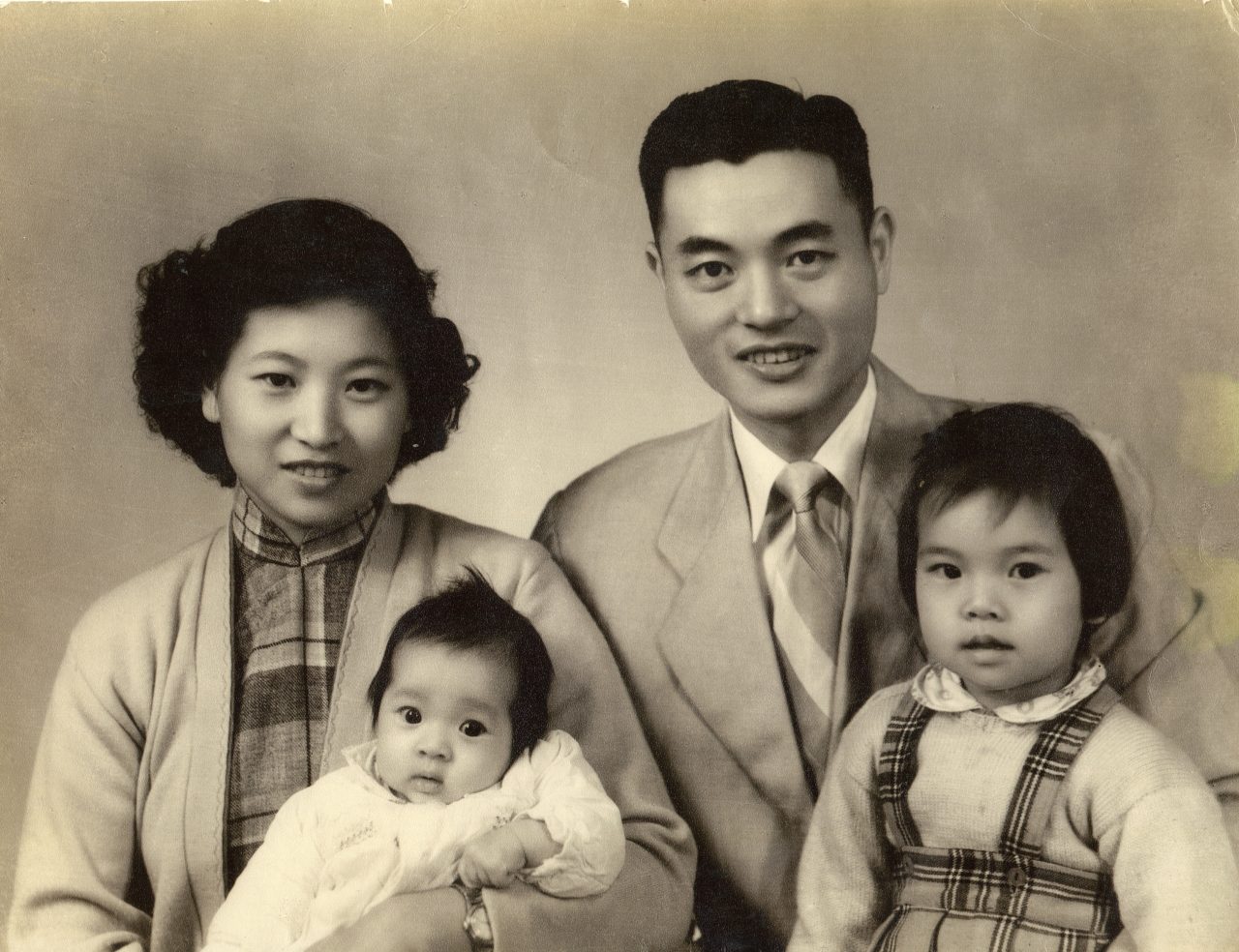 Future U.S. Secretary of Labor and Transportation Elaine L. Chao with her parents Dr. and Mrs. James S. C. Chao and sister Jeanette.