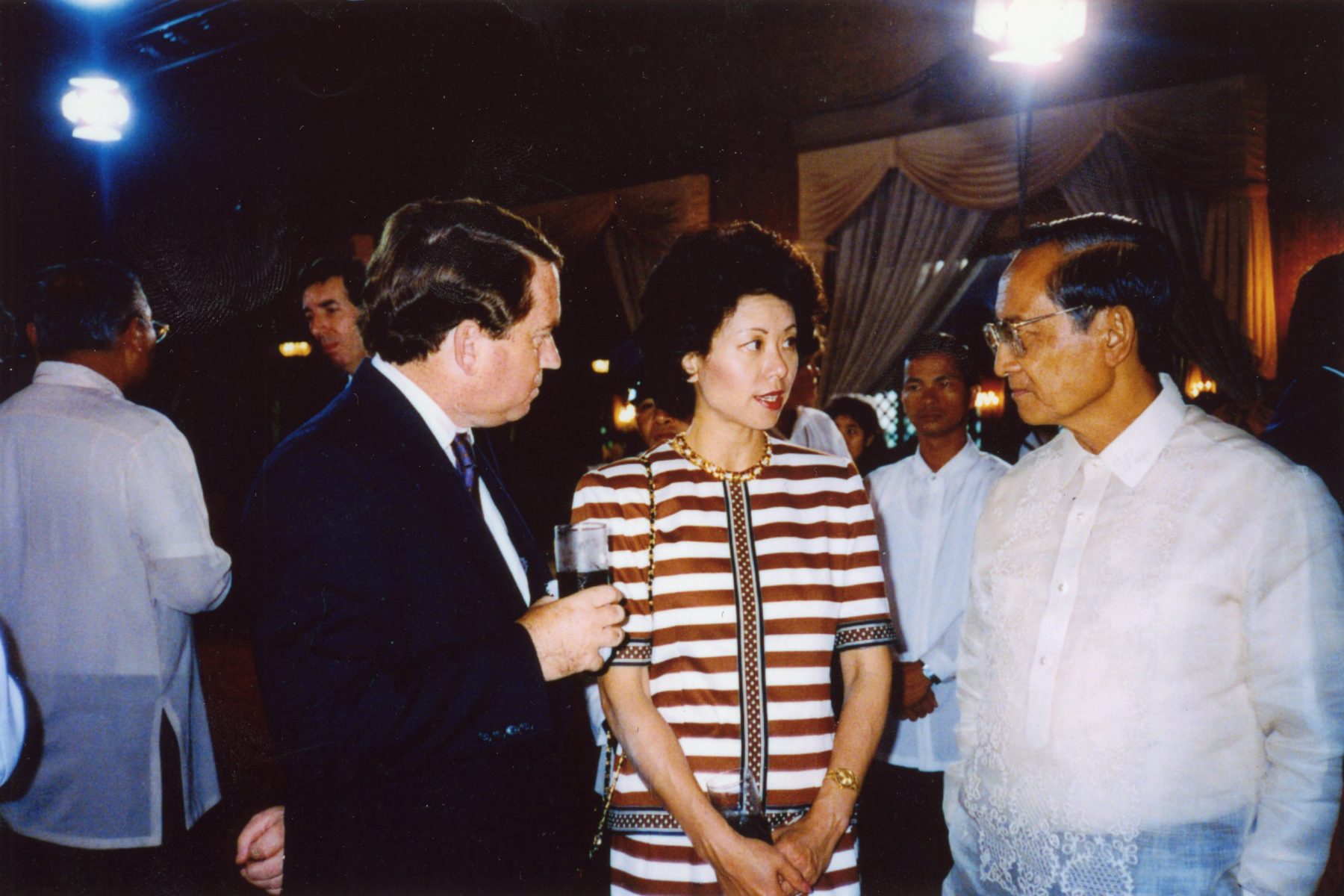 Leading the Presidential Delegation to the Inauguration of President Fidel Ramos of Philippines, Peace Corps Director Elaine Chao in conversation with President Fidel Ramos. 